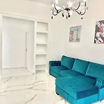 L8 Guesthouse